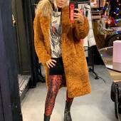 Il colore più #cool della stagione e la #ecofur più #top !! @oofwear , nella versione più lunga o più corta 
🧡🧡🧡🧡🧡🧡🧡🧡🧡🧡
@joanna_boutique 
Online www.joannaboutique.com

✔️Scarica la App Joanna Boutique 

#joannaboutique #bedifferent #fashionstyle #fashionista #ootdfashion #lookoftheday #streetstyle #streetchic #urbanstyle #chic #glamour #rockstyle #turin #shoppingtime #christmastime #stylish #wintercollection #outfitgoals #staytuned #goodvibes #motivation